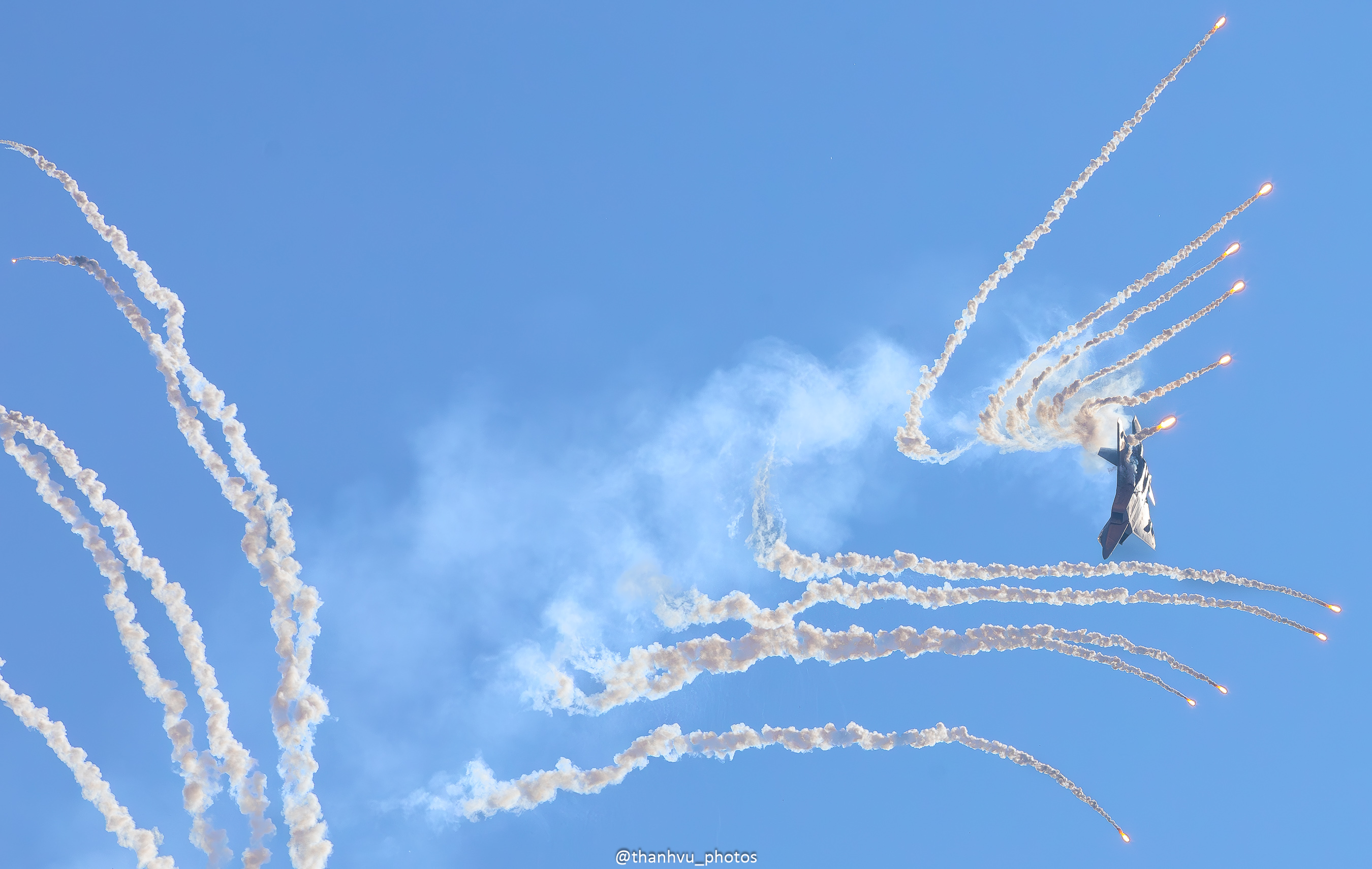 F-22 Flare